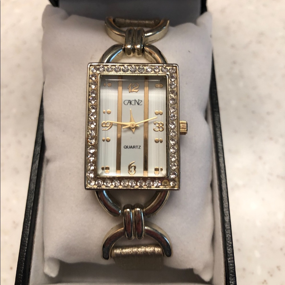 Brand new women’s watch